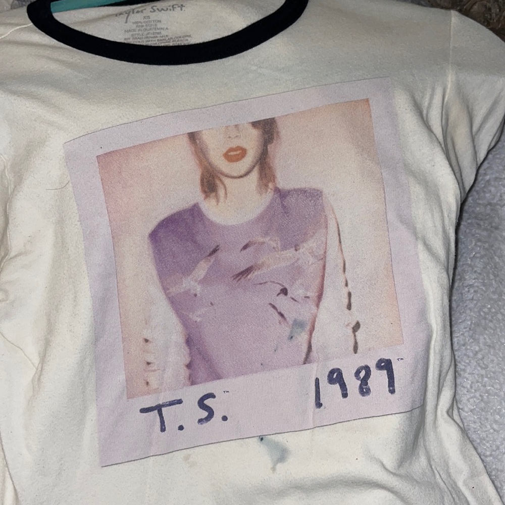 AUTHENTIC Taylor Swift 1989 Top
